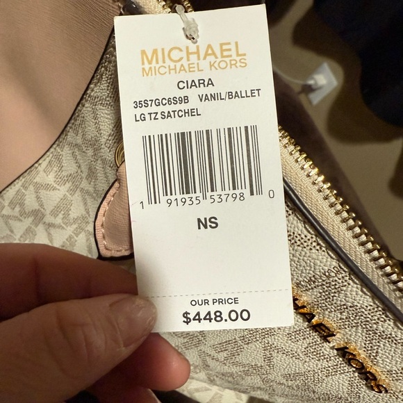 Michael Kors Ciera medium bag - Picture 12 of 13